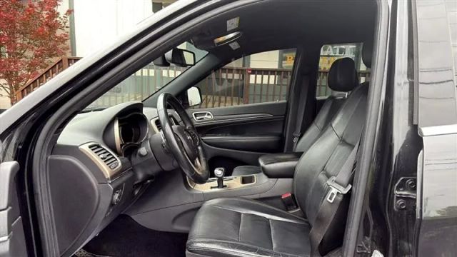 2015 Jeep Grand Cherokee - Image 11