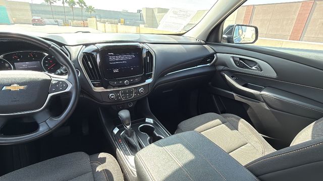 2021 Chevrolet Traverse - Image 23