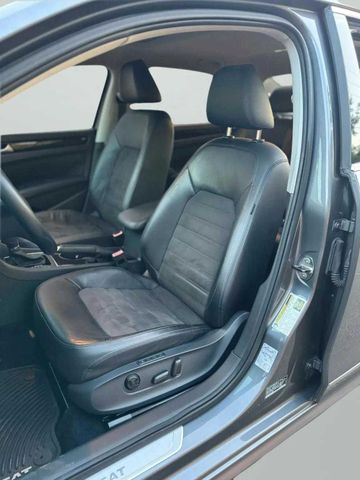 2014 Volkswagen Passat - Image 11
