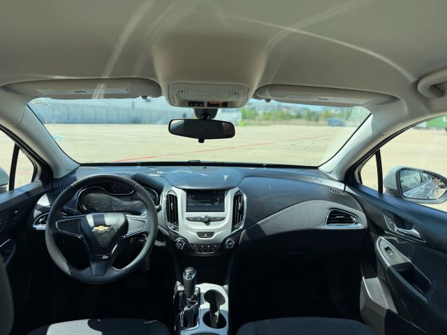 2016 Chevrolet Cruze - Image 20
