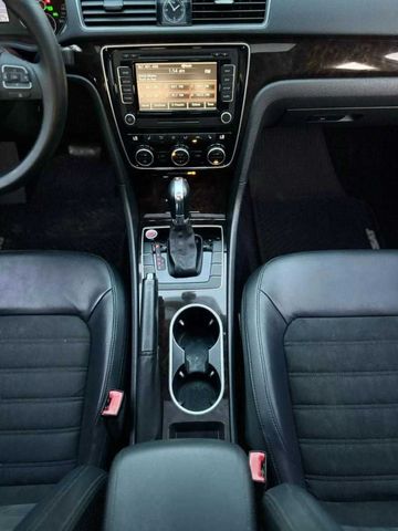 2014 Volkswagen Passat - Image 26