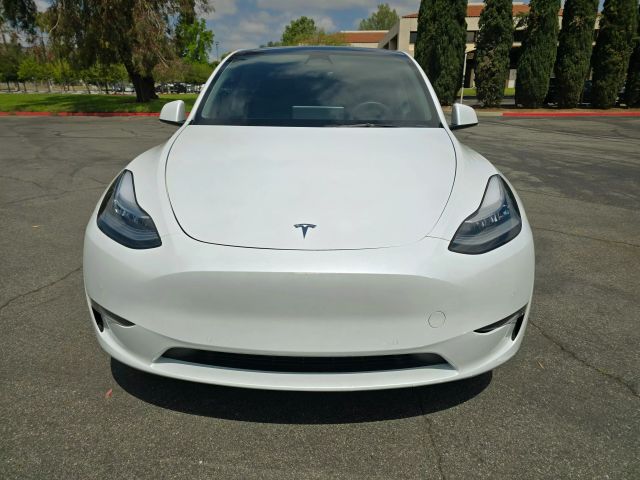 2022 Tesla Model Y - Image 2