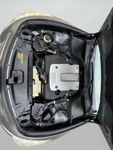 2011 Infiniti G - Image 35