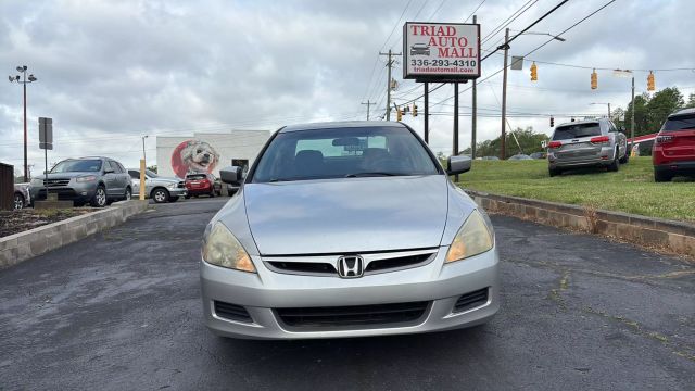 2007 Honda Accord - Image 2