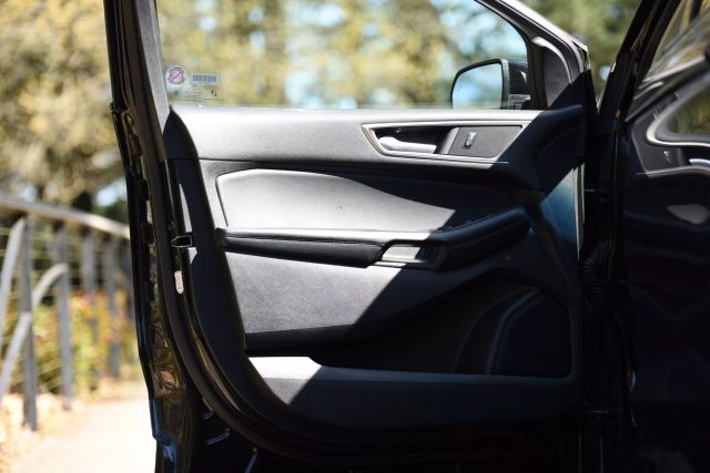 2022 Ford Edge - Image 18