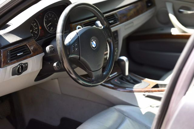 2006 Bmw 3 Series - Image 19