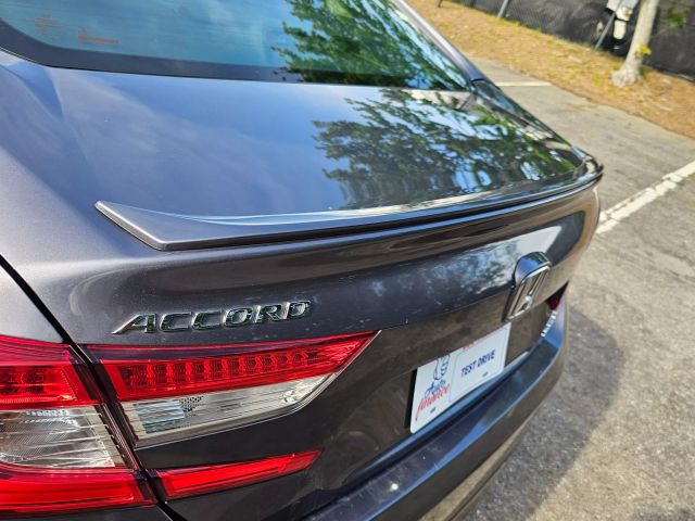 2019 Honda Accord - Image 10