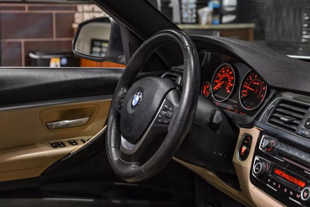 2018 Bmw 3 Series 330i Sedan 4d - Image 17