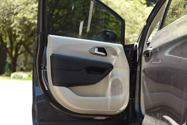 2021 Chrysler Pacifica - Image 13