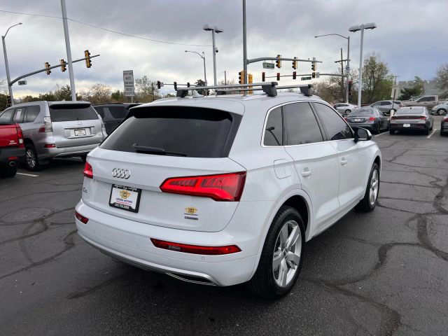 Image 10 of 2019 AUDI Q5