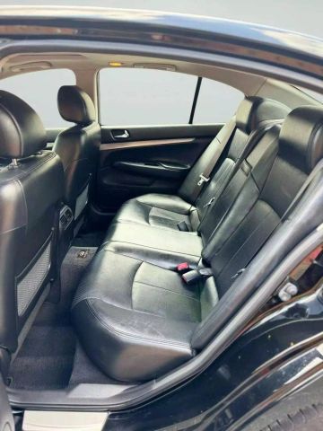 2013 Infiniti G - Image 15