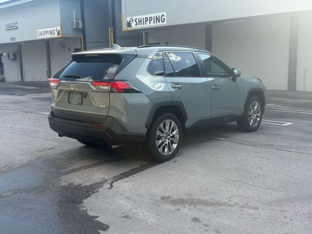 2019 TOYOTA RAV4 SUV 4-CYL, 2.5 LITER XLE PREMIUM SPORT UTILITY 4D