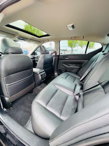 2019 Nissan Altima - Image 19