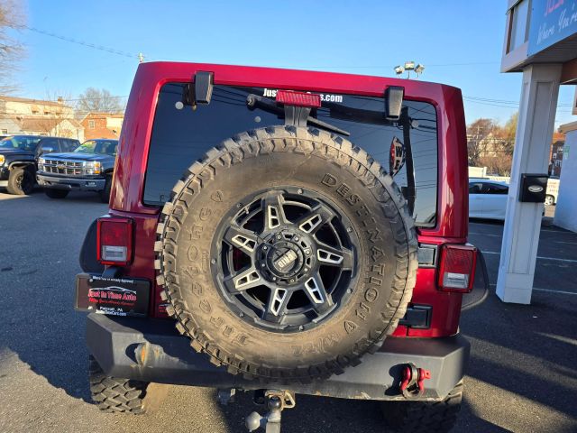 2013 Jeep Wrangler Unlimited Sahara Sport Utility 4d - Image 7
