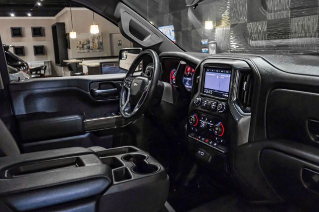 2019 Chevrolet Silverado 1500 Crew Cab Lt Pickup 4d 5 3/4 Ft - Image 24