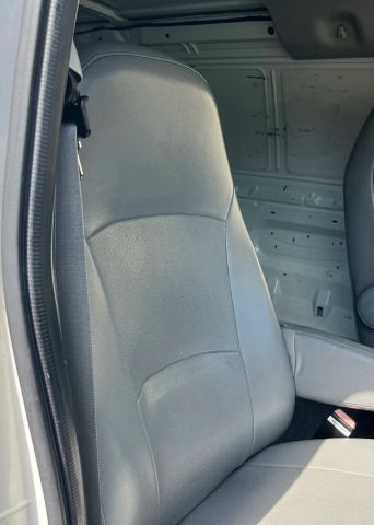 2005 Ford E150 Super Duty Cargo - Image 49