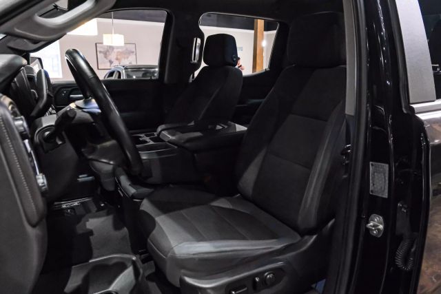 2019 Chevrolet Silverado 1500 Crew Cab Lt Pickup 4d 5 3/4 Ft - Image 4