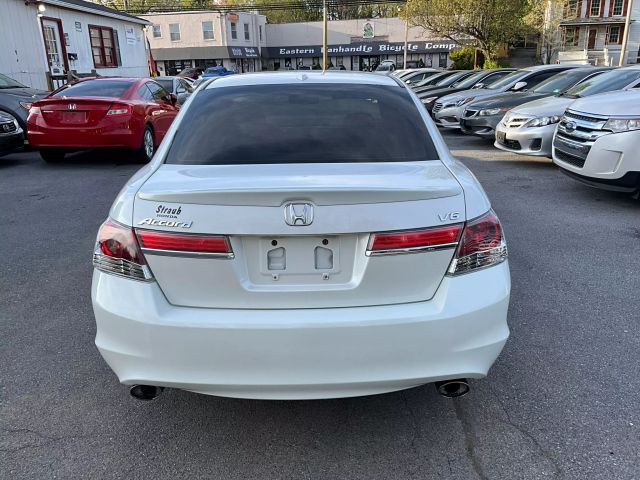 2011 Honda Accord - Image 8
