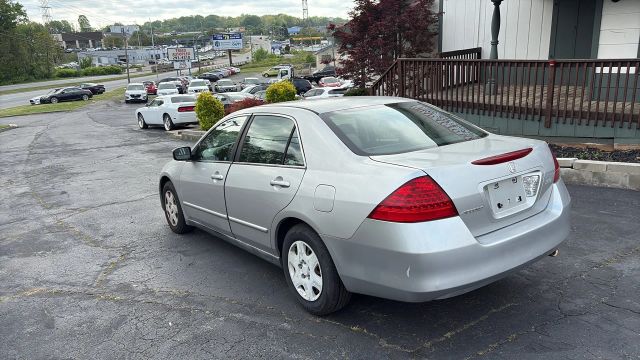 2007 Honda Accord - Image 7