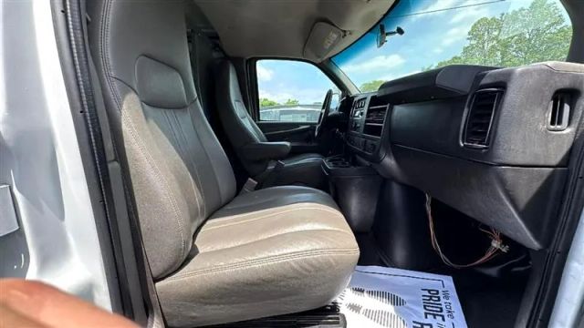 2015 Chevrolet Express 2500 Cargo - Image 11