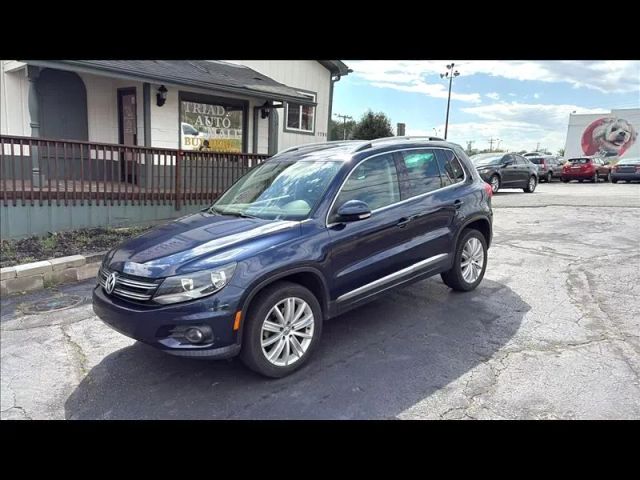 2012 Volkswagen Tiguan - Image 1