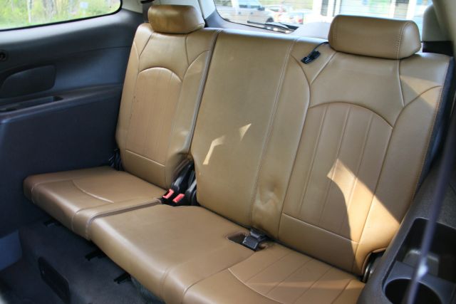 2013 Buick Enclave - Image 16