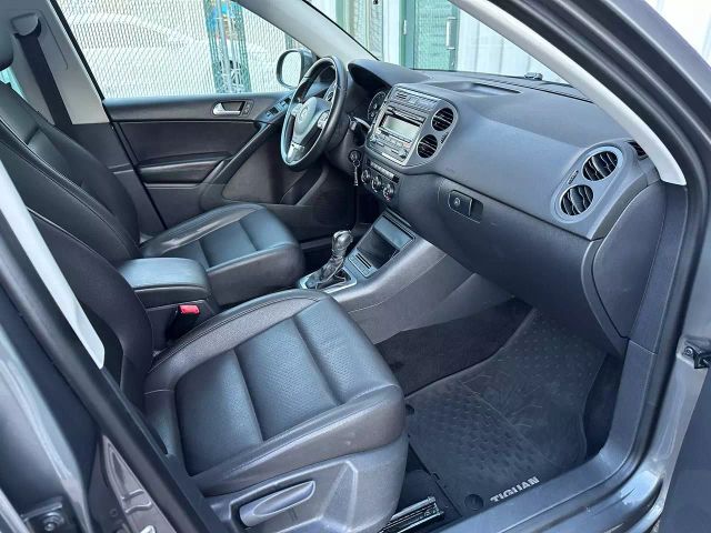 2014 Volkswagen Tiguan - Image 20