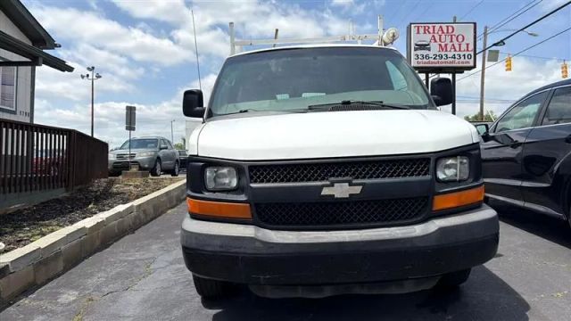 2015 Chevrolet Express 2500 Cargo - Image 2