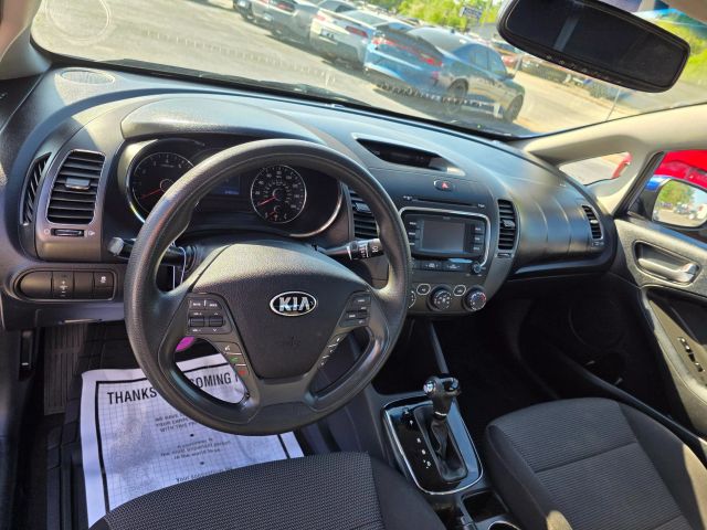 2018 Kia Forte - Image 9