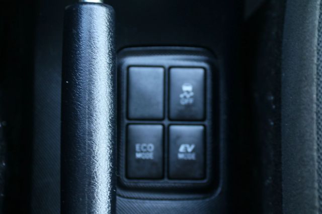 2018 Toyota Prius C - Image 61
