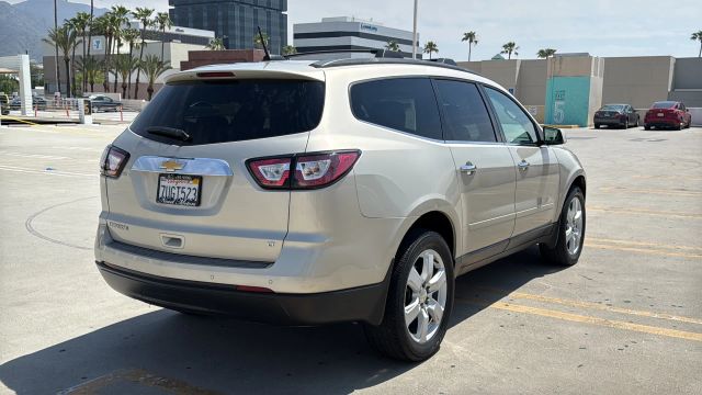 2017 Chevrolet Traverse - Image 7