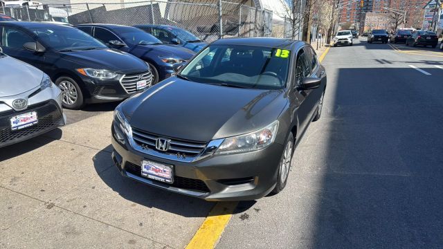2013 HONDA ACCORD SEDAN 4-CYL, I-VTEC, 2.4 LITER LX SEDAN 4D