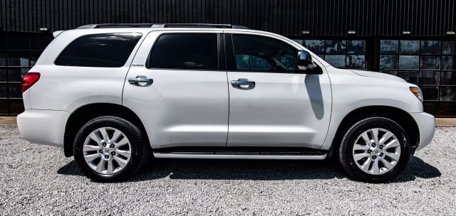 2014 TOYOTA SEQUOIA SUV WHITE AUTOMATIC - Auto Masters of Carolinas
