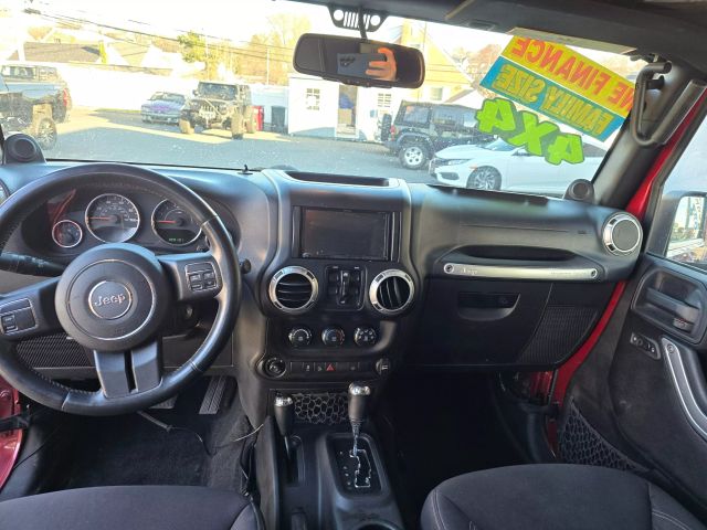 2013 Jeep Wrangler Unlimited Sahara Sport Utility 4d - Image 14