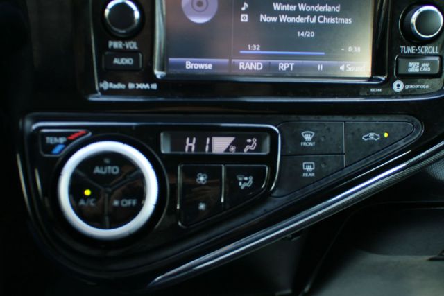 2018 Toyota Prius C - Image 59