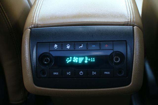 2013 Buick Enclave - Image 26