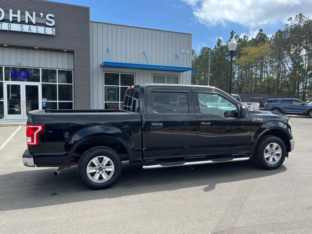 2017 Ford F150 Supercrew Cab - Image 11