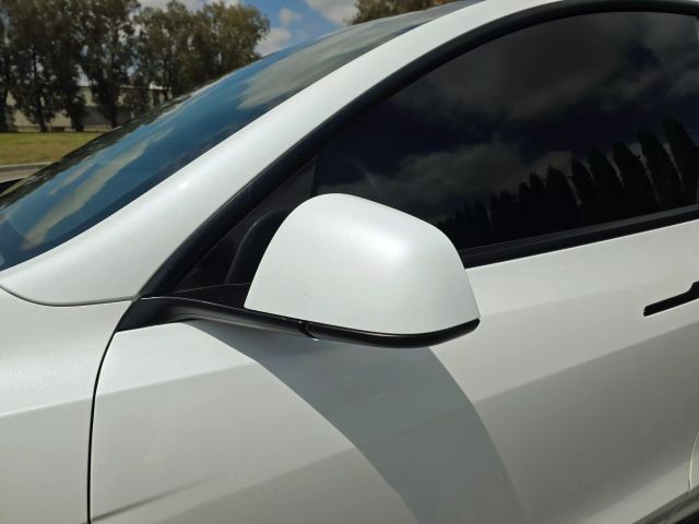 2022 Tesla Model Y - Image 9