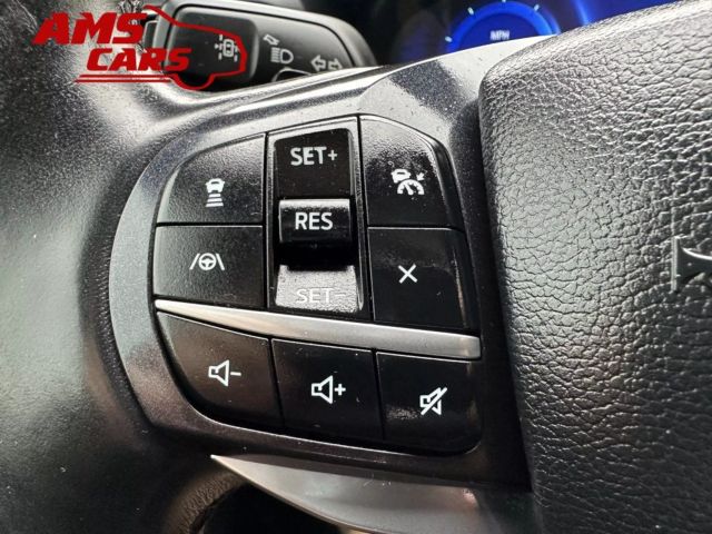 2020 Ford Explorer - Image 29
