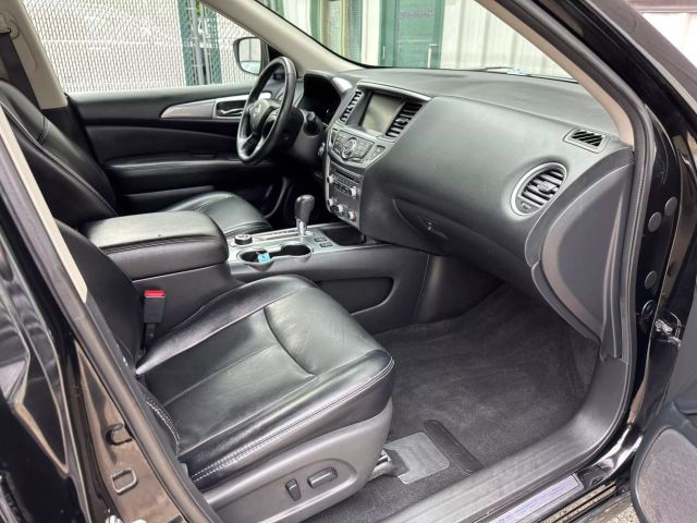 2020 Nissan Pathfinder - Image 22