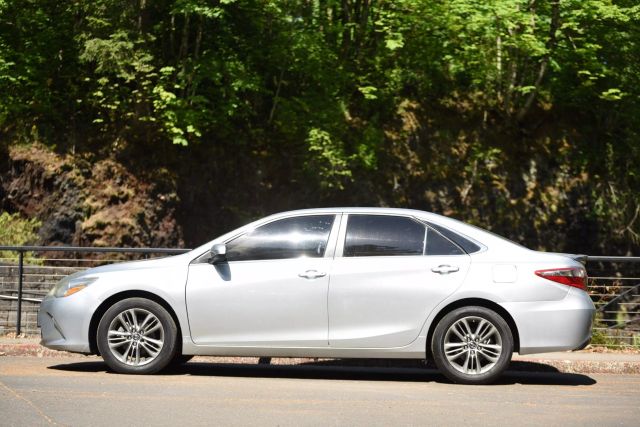 2016 Toyota Camry - Image 2