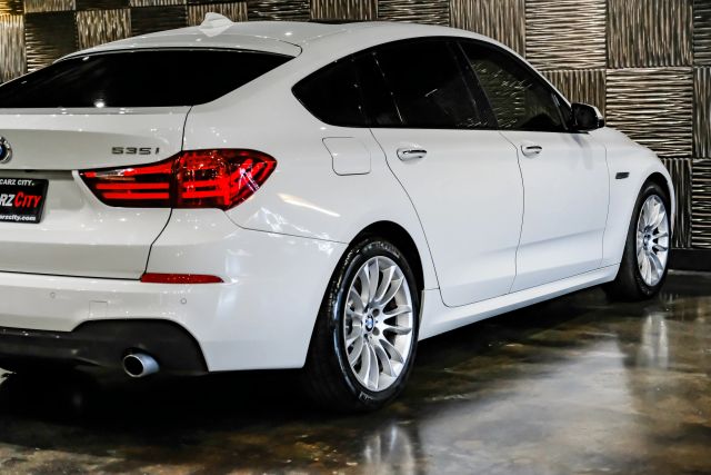 2017 Bmw 5 Series 535i Gran Turismo Xdrive Sedan 4d - Image 12