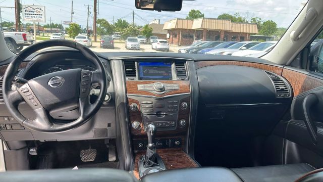 2019 Nissan Armada - Image 32