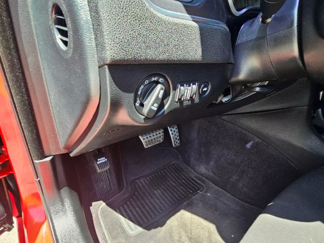 2018 Dodge Charger - Image 18