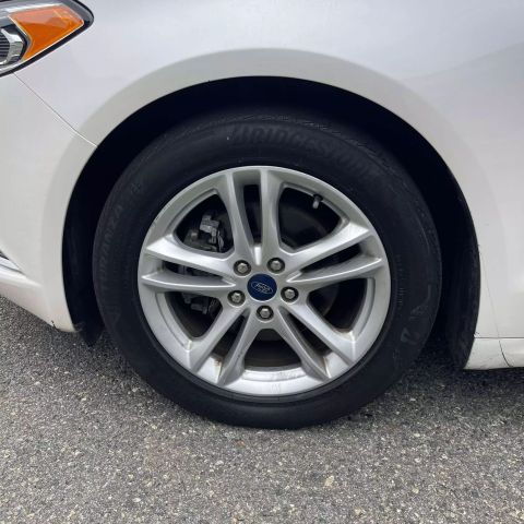 2018 Ford Fusion Se Sedan 4d - Image 19