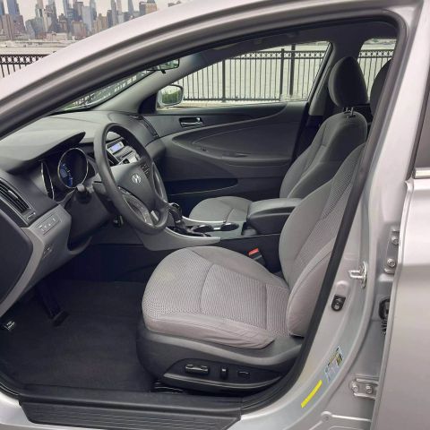 2011 Hyundai Sonata Gls Sedan 4d - Image 15