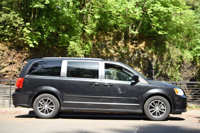 2017 Dodge Grand Caravan Passenger - Image 15