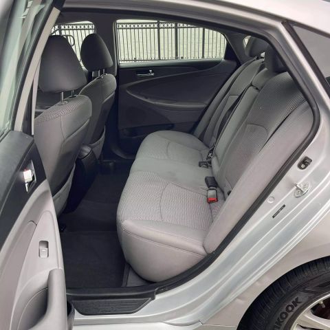 2011 Hyundai Sonata Gls Sedan 4d - Image 18
