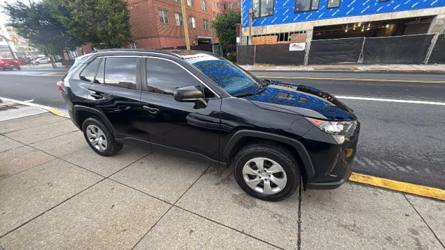 2019 TOYOTA RAV4 SUV 4-CYL, 2.5 LITER LE SPORT UTILITY 4D