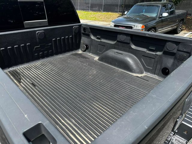 2015 Chevrolet Silverado 1500 Crew Cab - Image 14